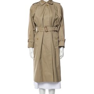 Burberry Coat in Excellent condition like New